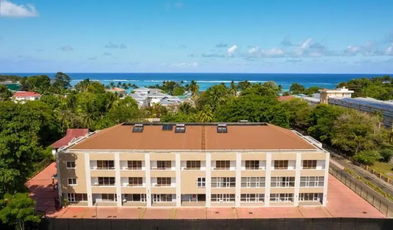 ROYALE SUITES LUXURY APARTMENTS 