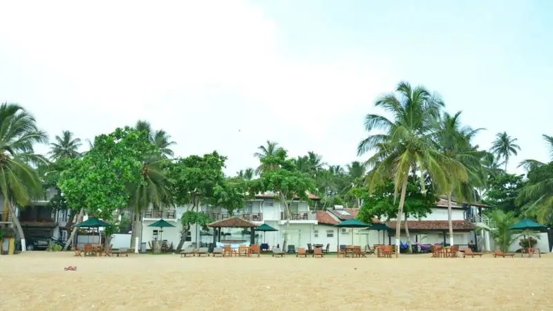 JOES RESORT UNAWATUNA