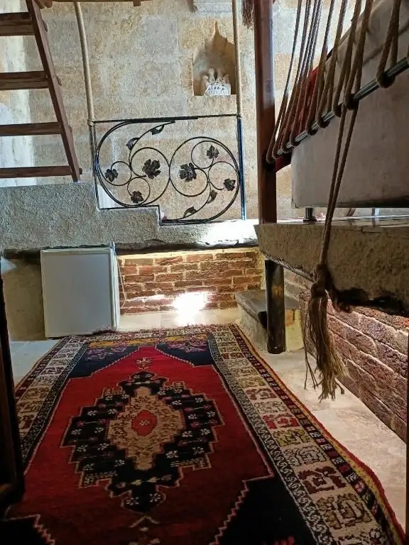 NATURELS CAVE HOUSE