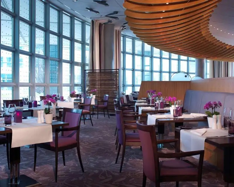 HILTON MUNICH AIRPORT (EX. KEMPINSKI AIRPORT)