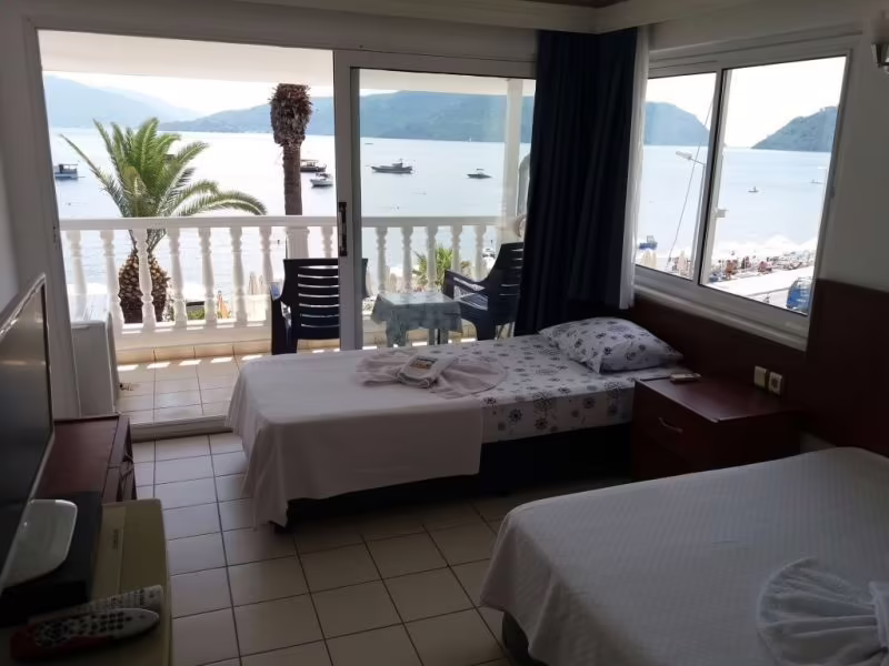 UYSAL MOTEL BEACH