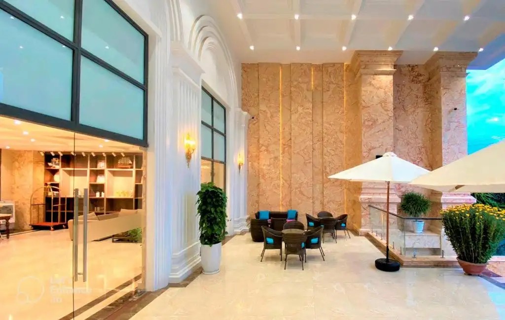 DAPHOVINA HOTEL (EX. ASTON HOTEL NHA TRANG)