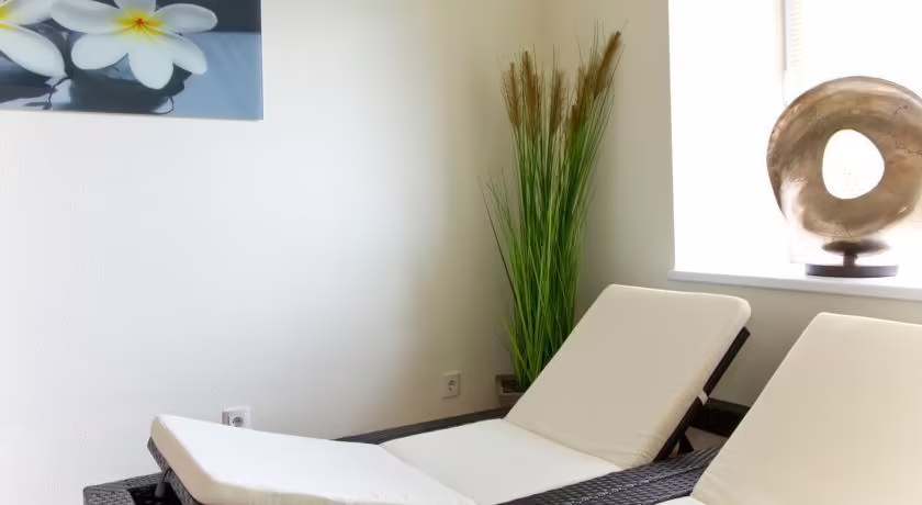 SEEBOECKENHOTEL ZUM WEISSEN HIRSCHEN