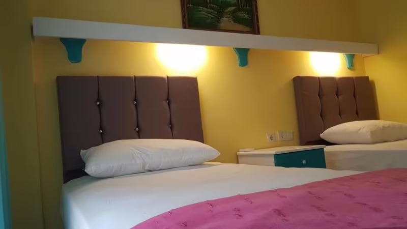 MORE BEACH HOTEL
