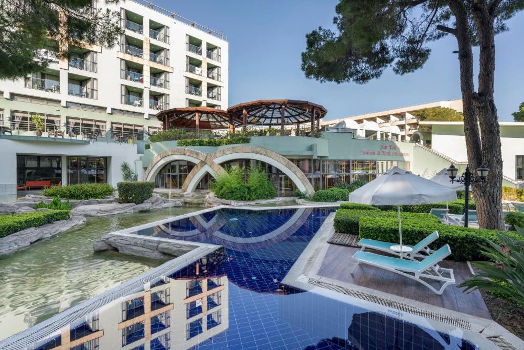 LIMAK ATLANTIS DE LUXE HOTEL & RESORT