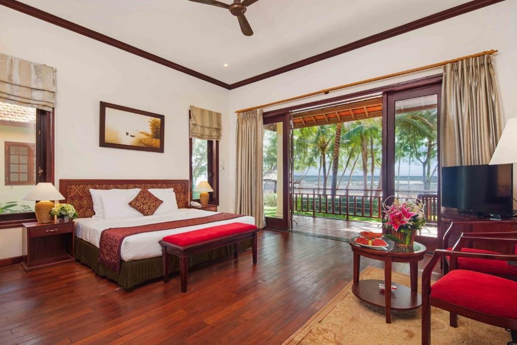 SUNNY BEACH RESORT & SPA