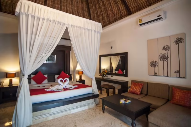 HILLSTONE ULUWATU VILLA