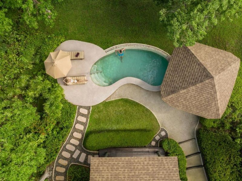 1 bedroom pool villa sea view