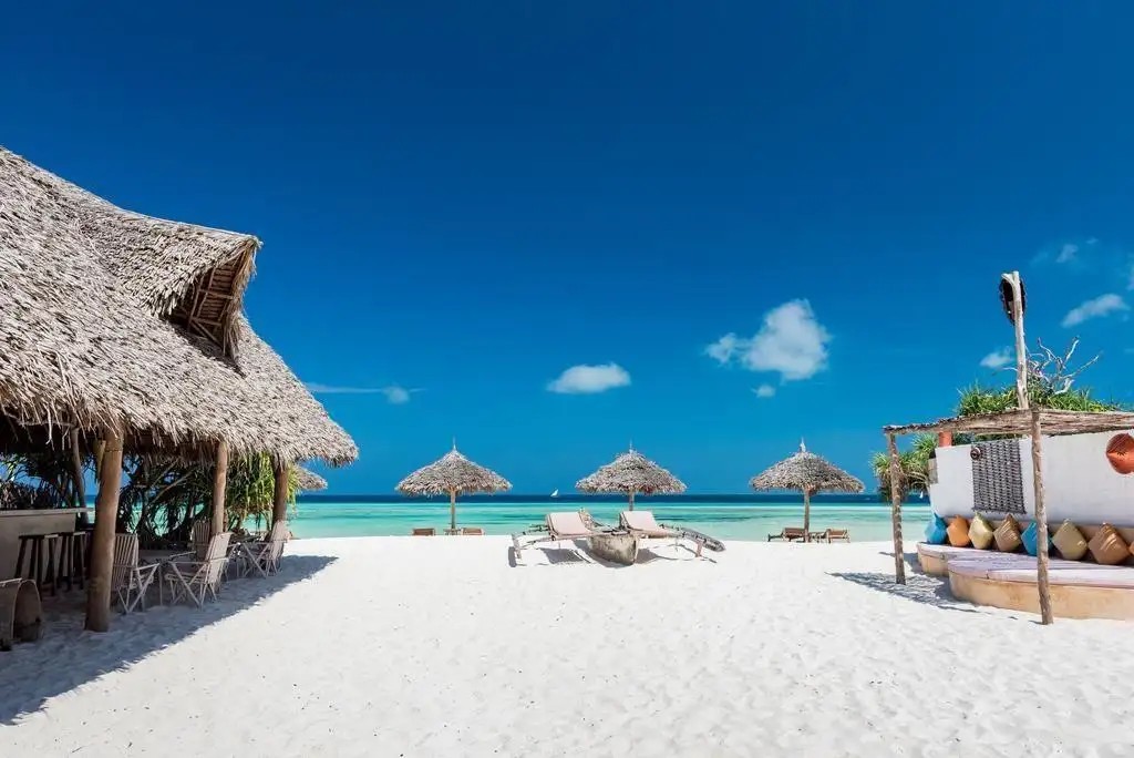 SUNSHINE MARINE LODGE