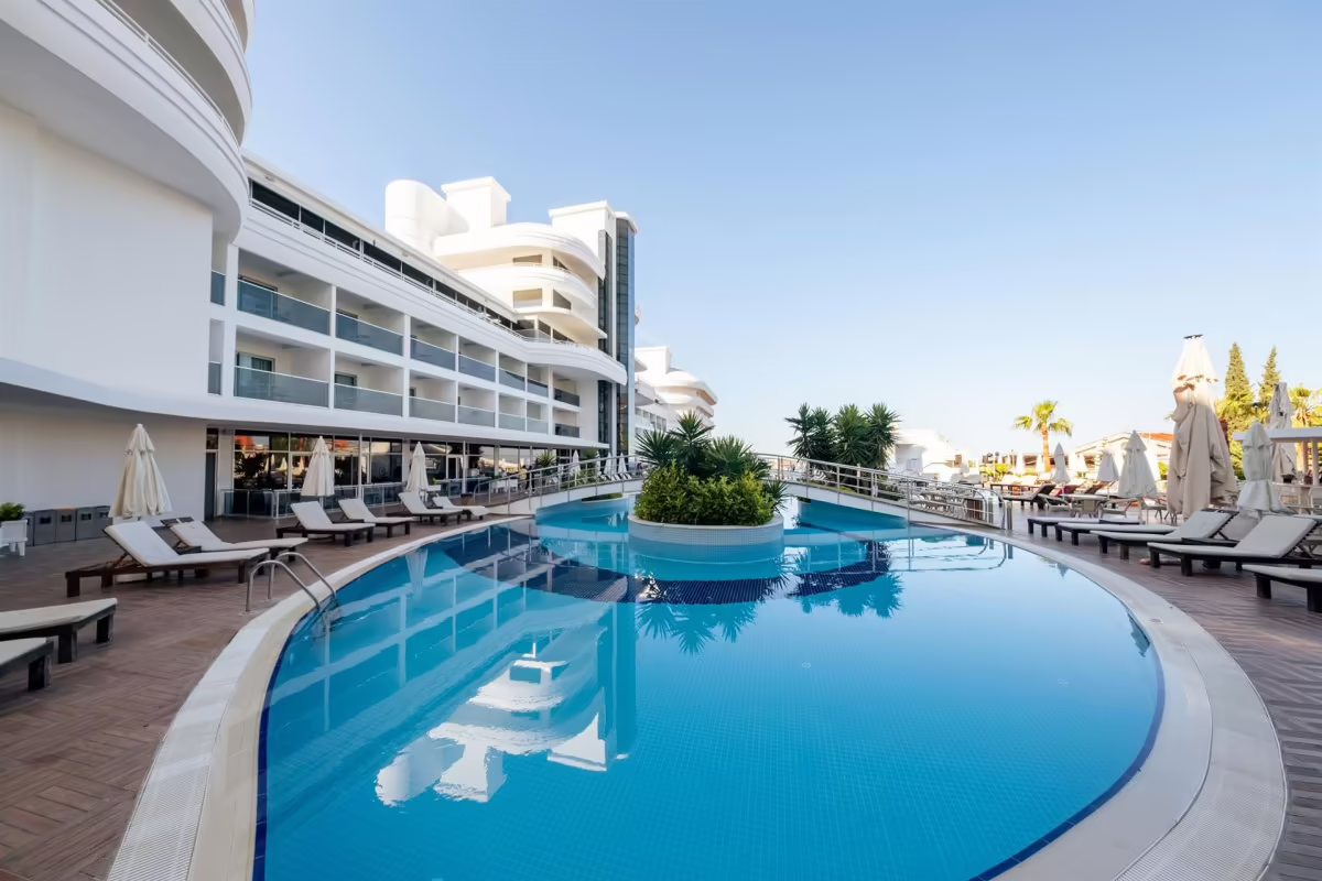 LAGUNA BEACH ALYA RESORT & SPA