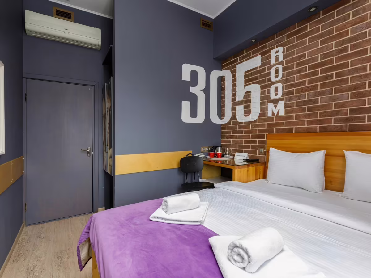 CITYHOTEL
