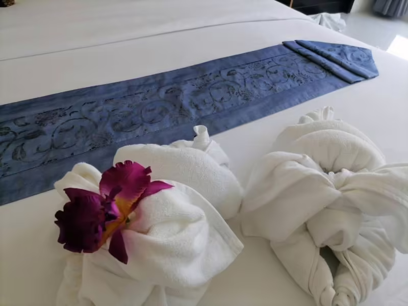 NJ PATONG HOTEL
