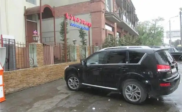 OLD ISANI HOTEL