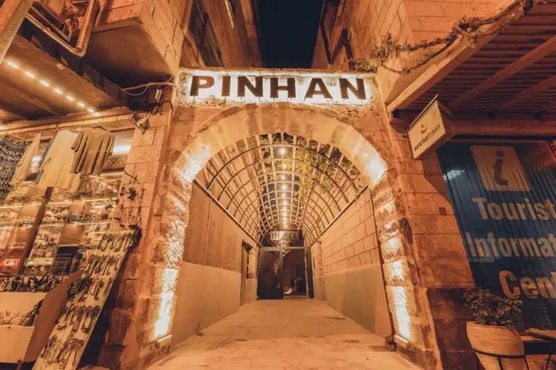 PINHAN SUITS