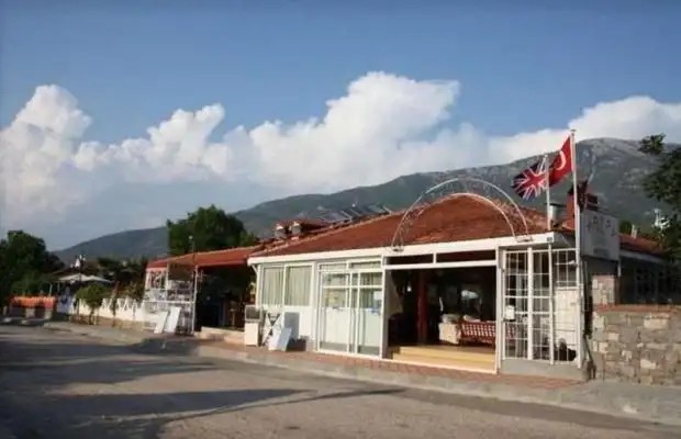HAPPY NUR HOTEL