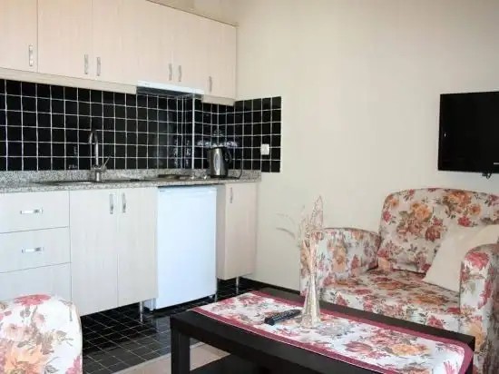 ILERI HOTEL & APARTMENTS