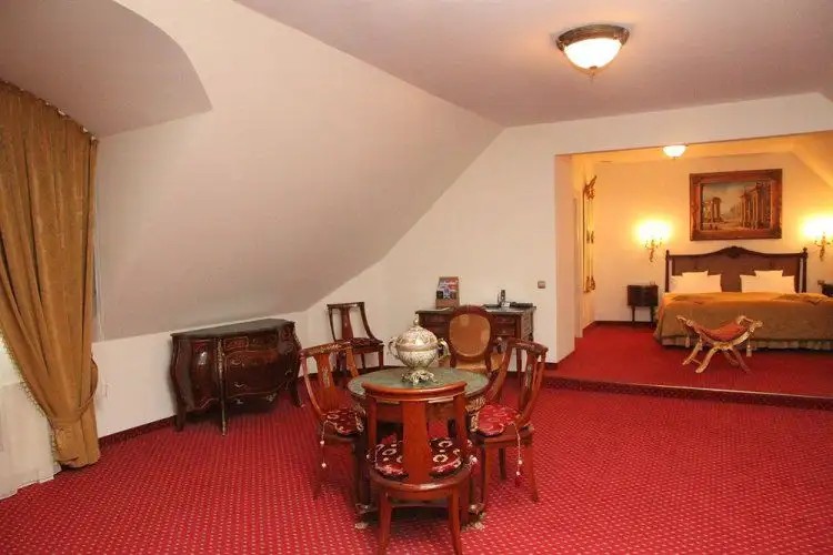 ST. GEORGE RESIDENCE