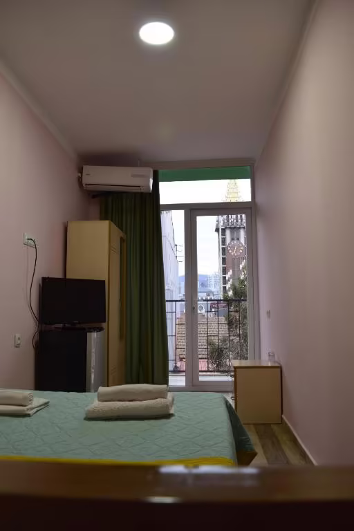 GREEN VILLA