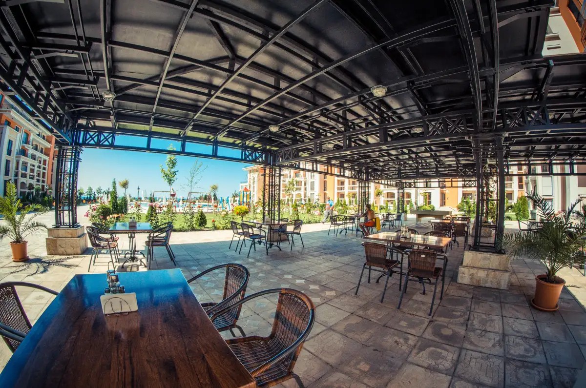 PRESTIGE FORT BEACH APT