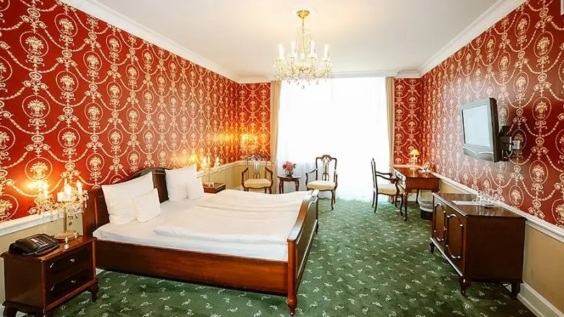 HELIOPARK ZUM HIRSCH