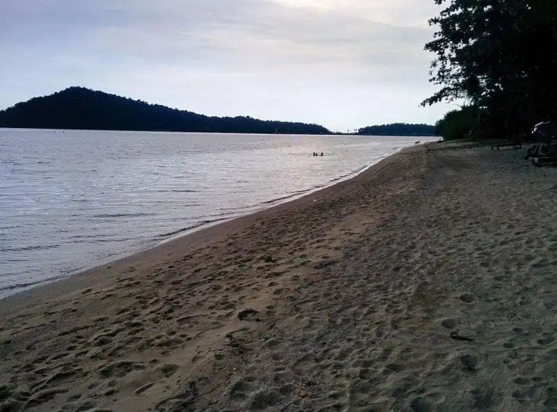 TROPICAL BEACH KOH CHANG