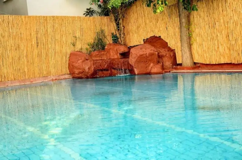 TWO SEAS HOTEL