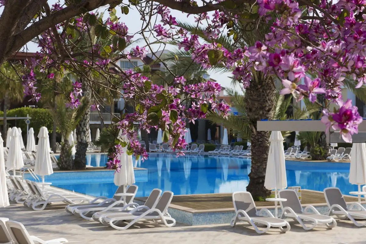 BARUT B SUITES (EX. FAMILY LIFE SIDE, SUNWING)