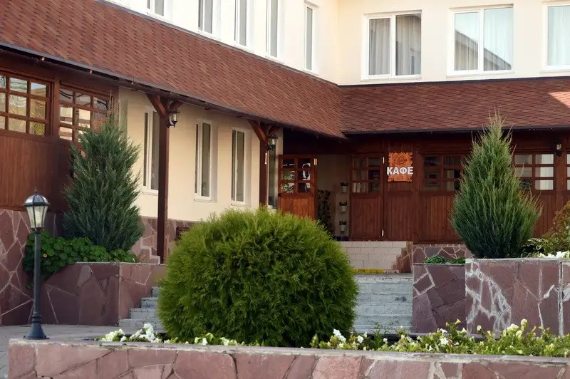 ПОЛЯНКА