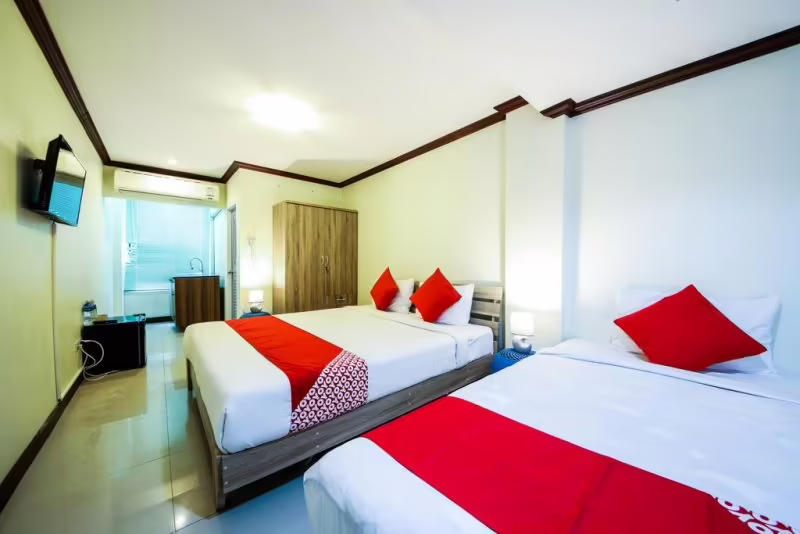 OYO 118 BEACH WALK STAY (EX. BEACH WALK STAY)