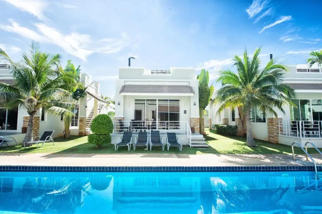 ORIENTAL BEACH PEARL RESORT