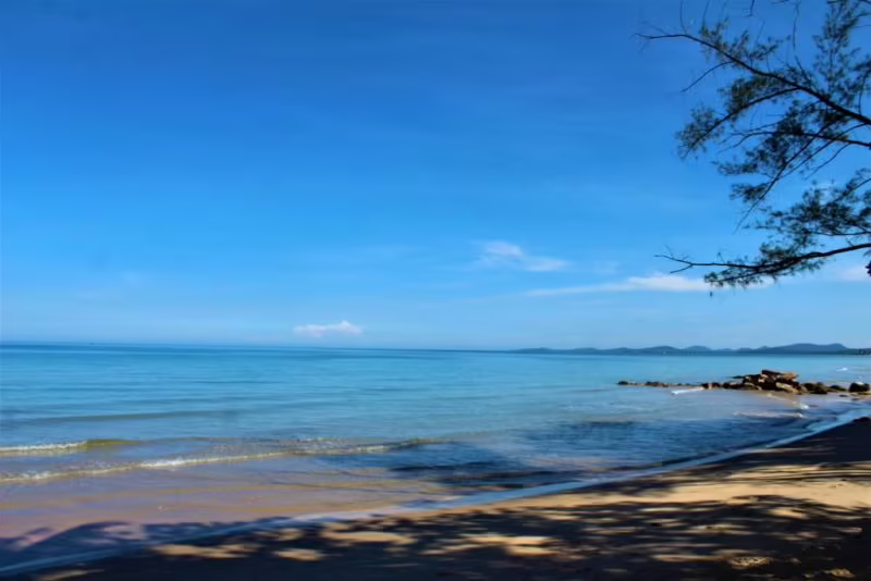 NHAT LAN RESORT