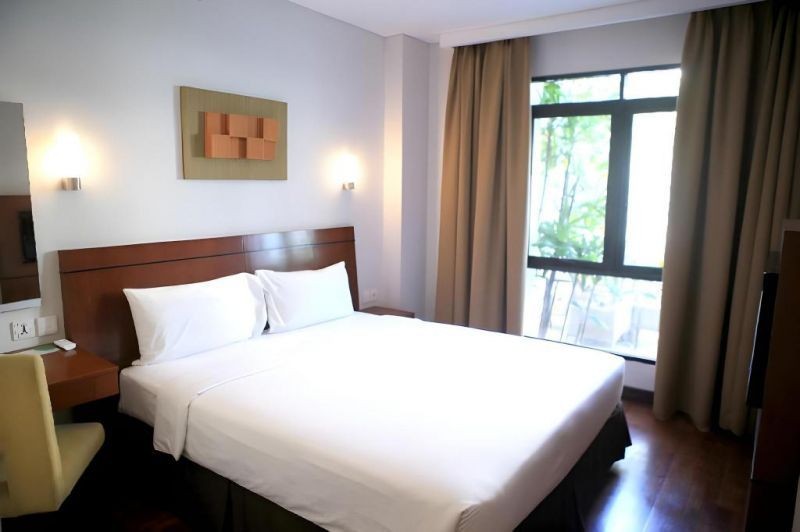 3 bedroom executive suite 