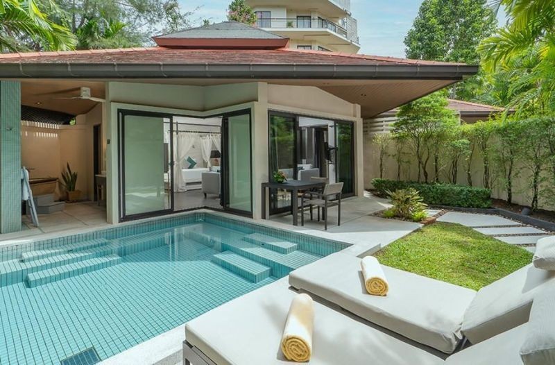 grand pool villa