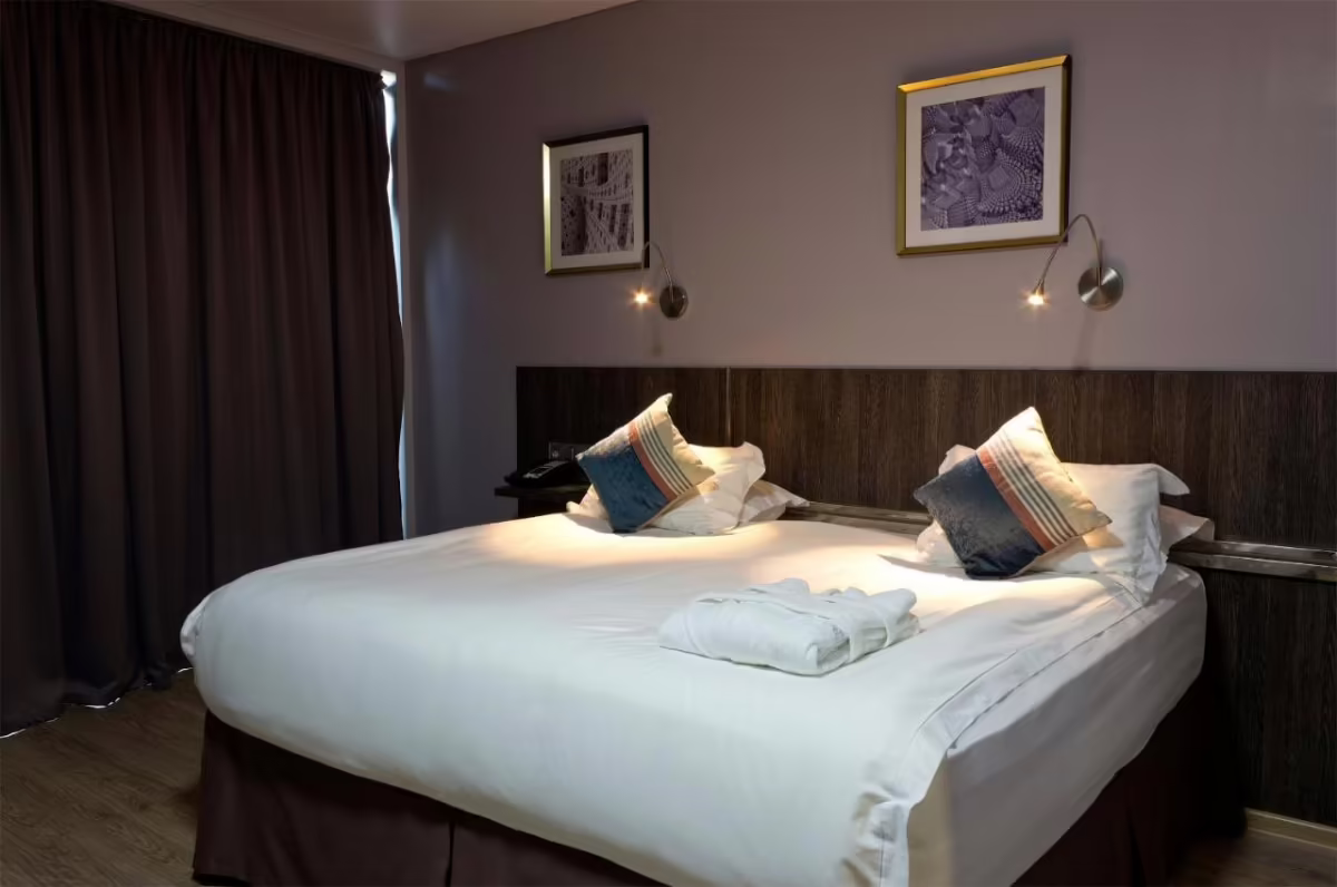 SMART HOTEL
