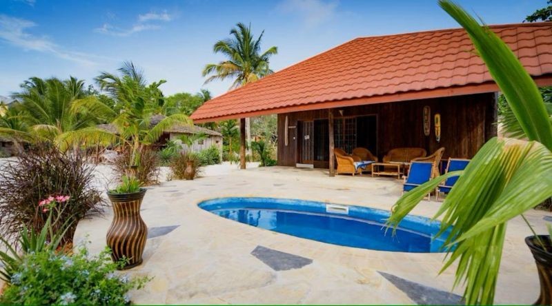 family pool bungalow