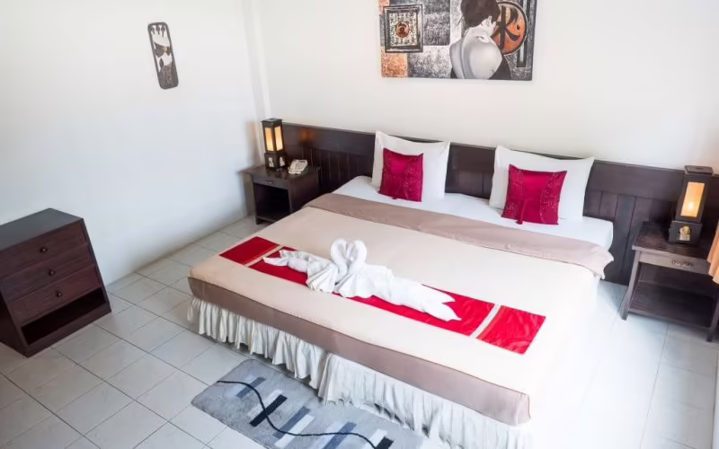 THE NICE PATONG HOTEL