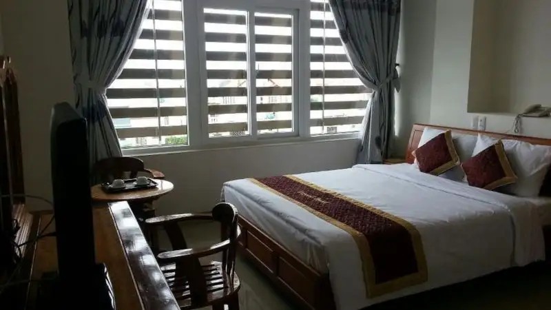 LEGEND HOTEL