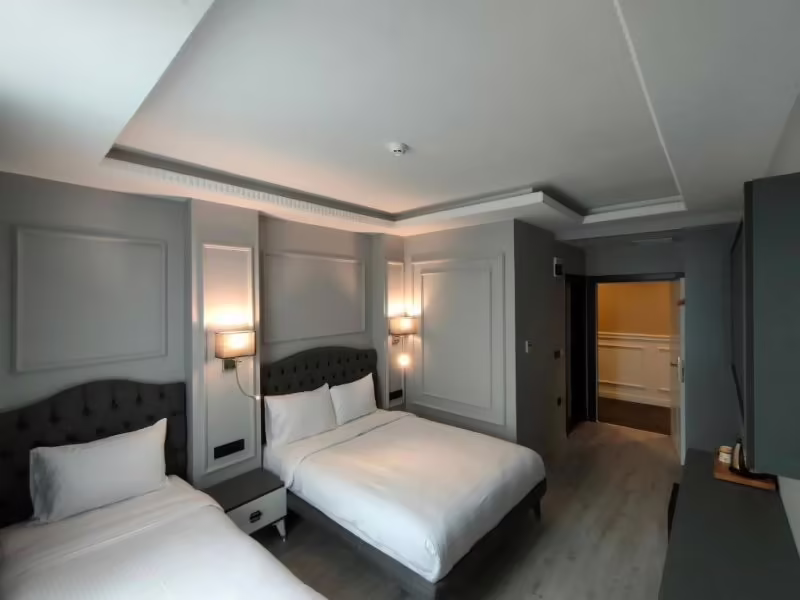 LOFT AIRPORT HOTEL