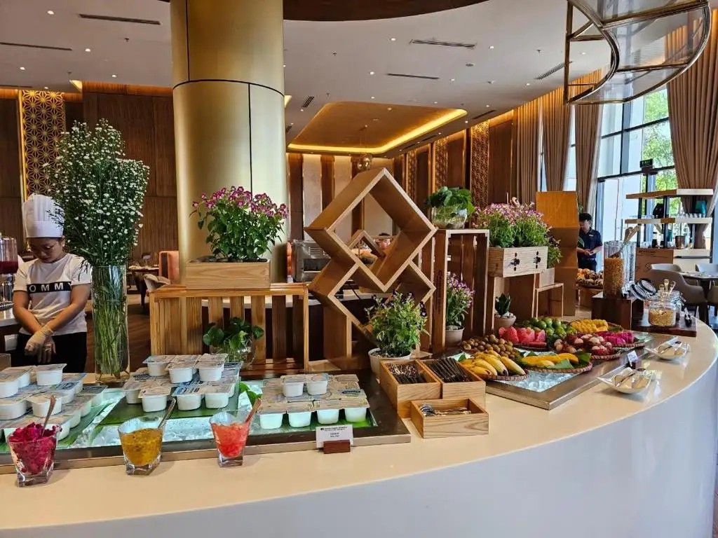 WYNDHAM GRAND KN PARADISE CAM RANH