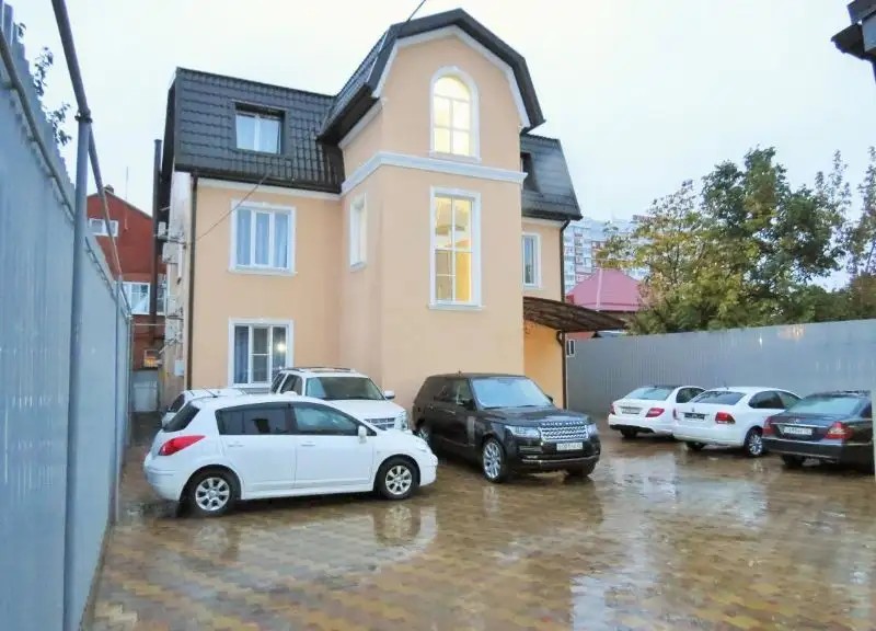 CHOCOLATIER HOTEL (ШОКОЛАТЬЕ)