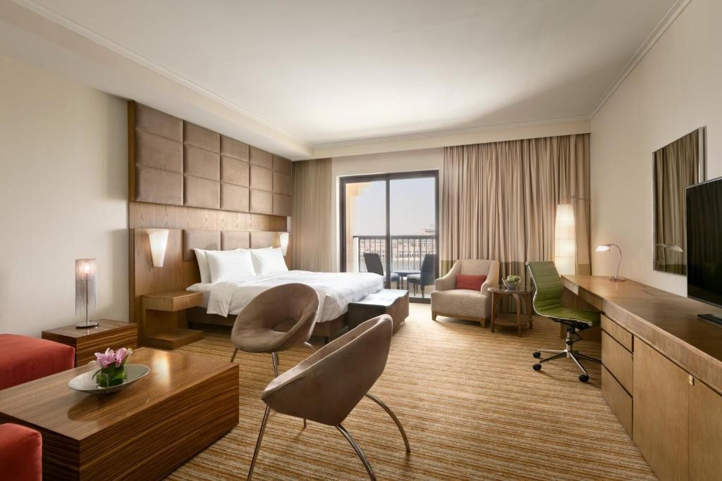TRADERS HOTEL QARYAT AL BERI