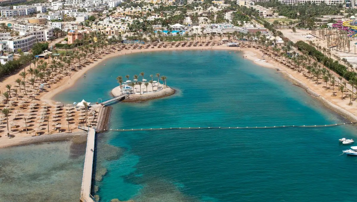 MIRAGE BAY RESORT & AQUAPARK
