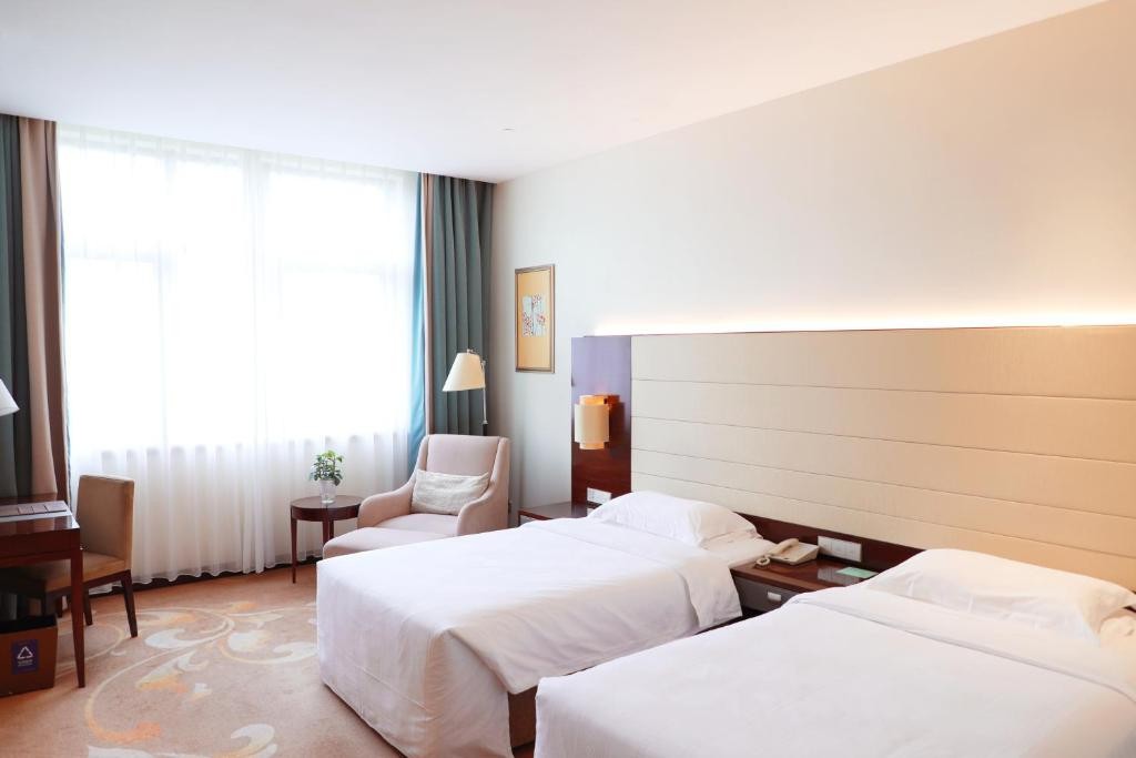 RITAN HOTEL DOWNTOWN BEIJING