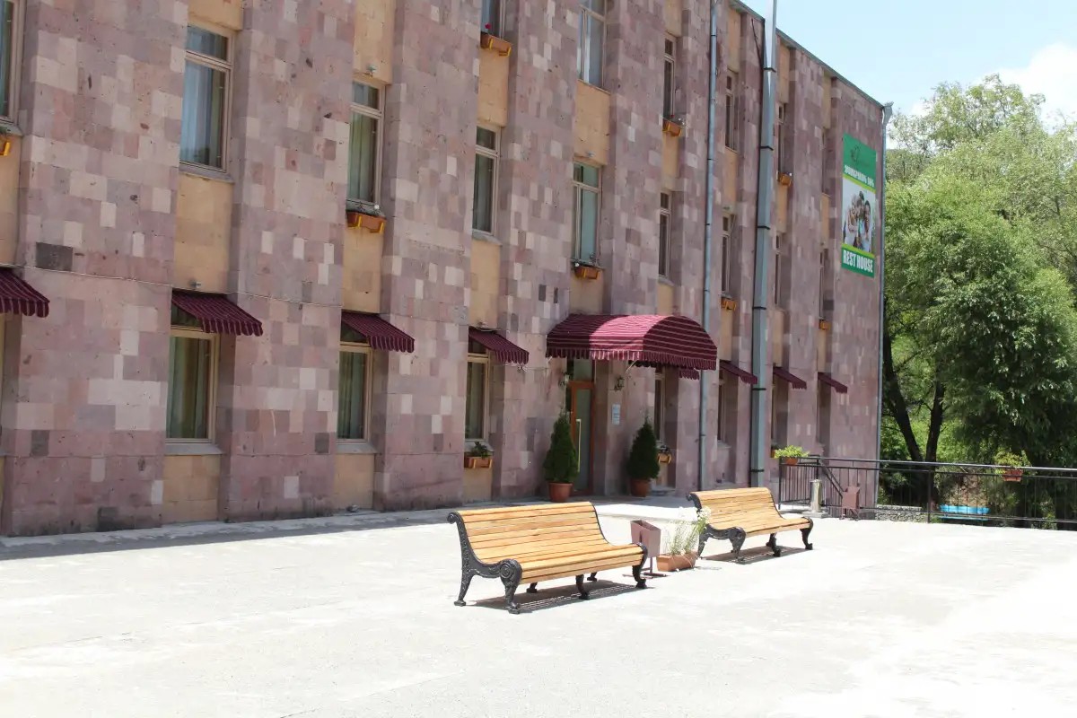 DILIGENCE HOTEL