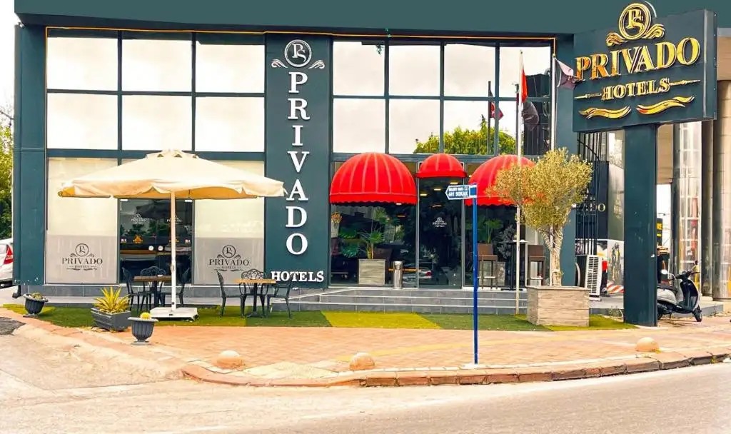 PRIVADO HOTEL