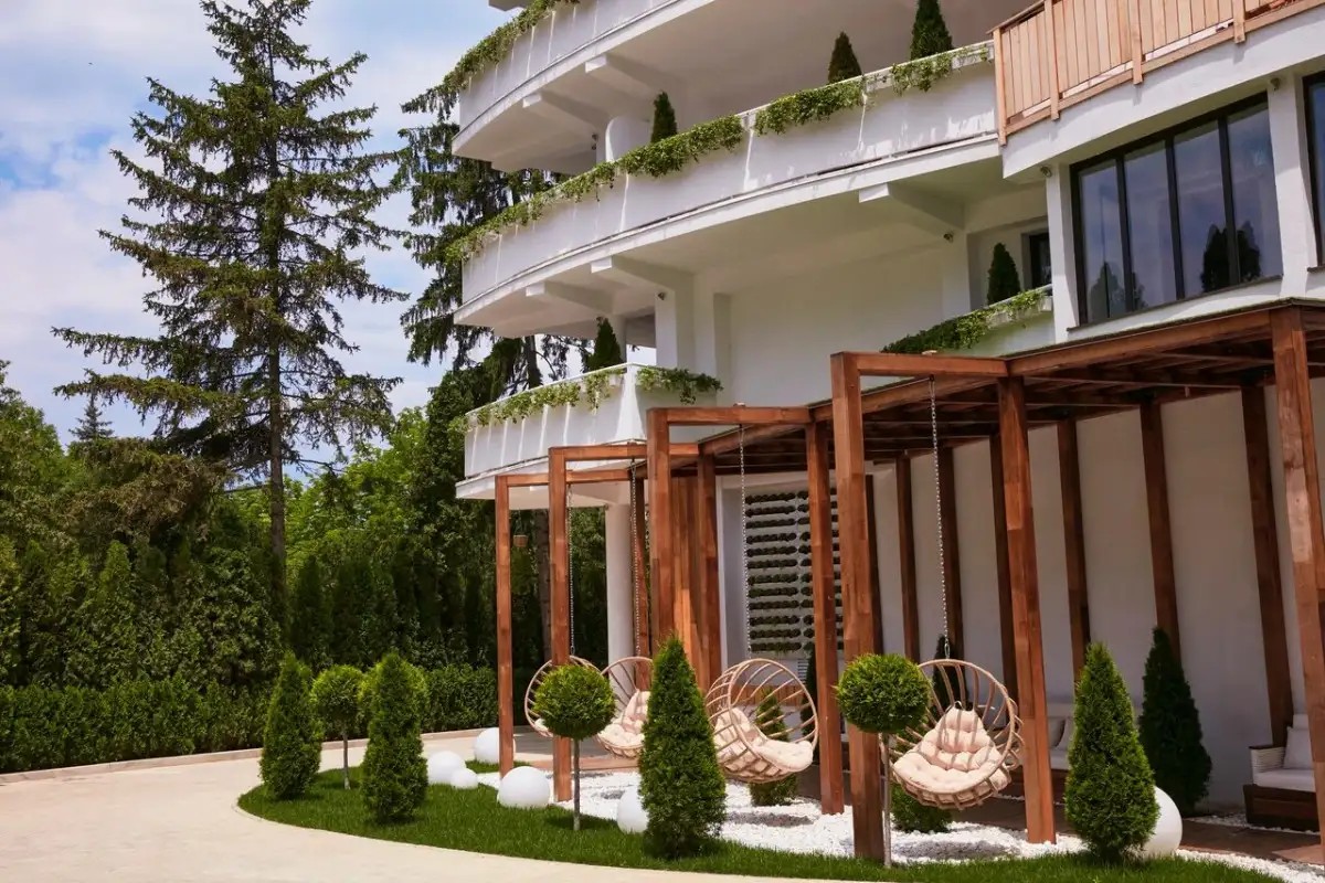 MAYRVEDA KISLOVODSK 18+