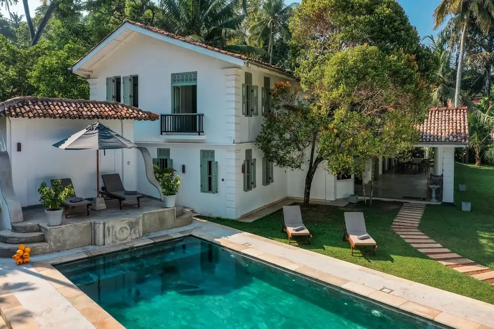 LUXURY VILLA 23