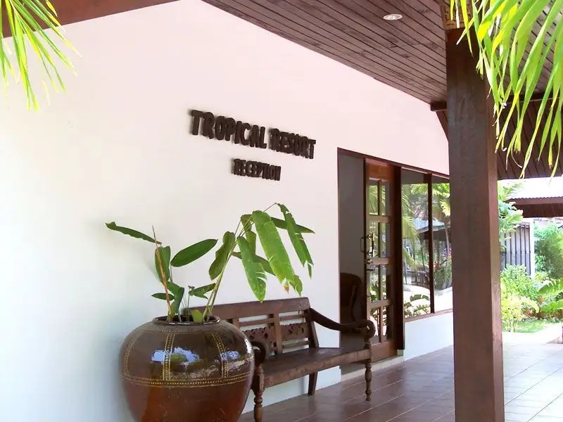 TROPICAL RESORT