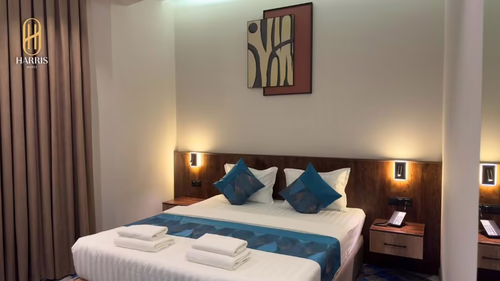 HARRIS HOTEL
