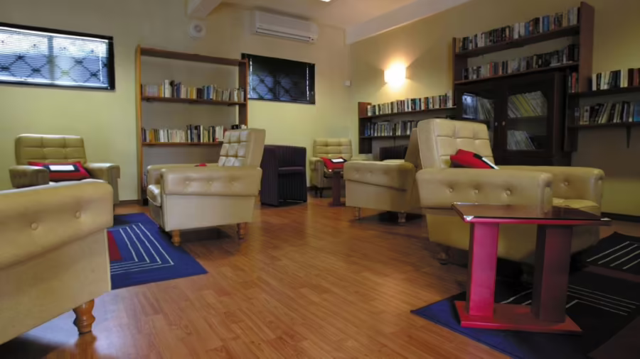 VERANDA TAMARIN HOTEL